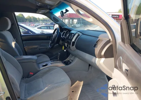 2008 Toyota Tacoma Prerunner V6 z USA, uszkodzony, nr VIN 3TMJU62N68M053489